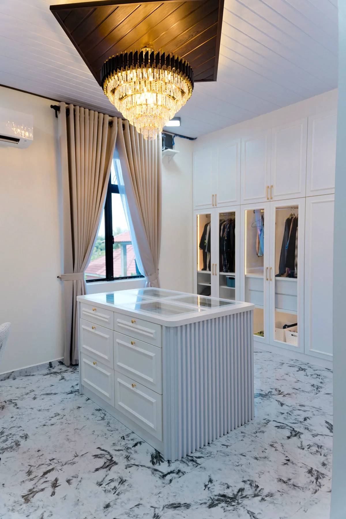 Custom walk-in wardrobe and island cabinet by N AluMake